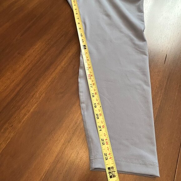 NWT Old Navy Active Women's High Rise Leggings Go-Dry XL Light Blue - Picture 9 of 13
